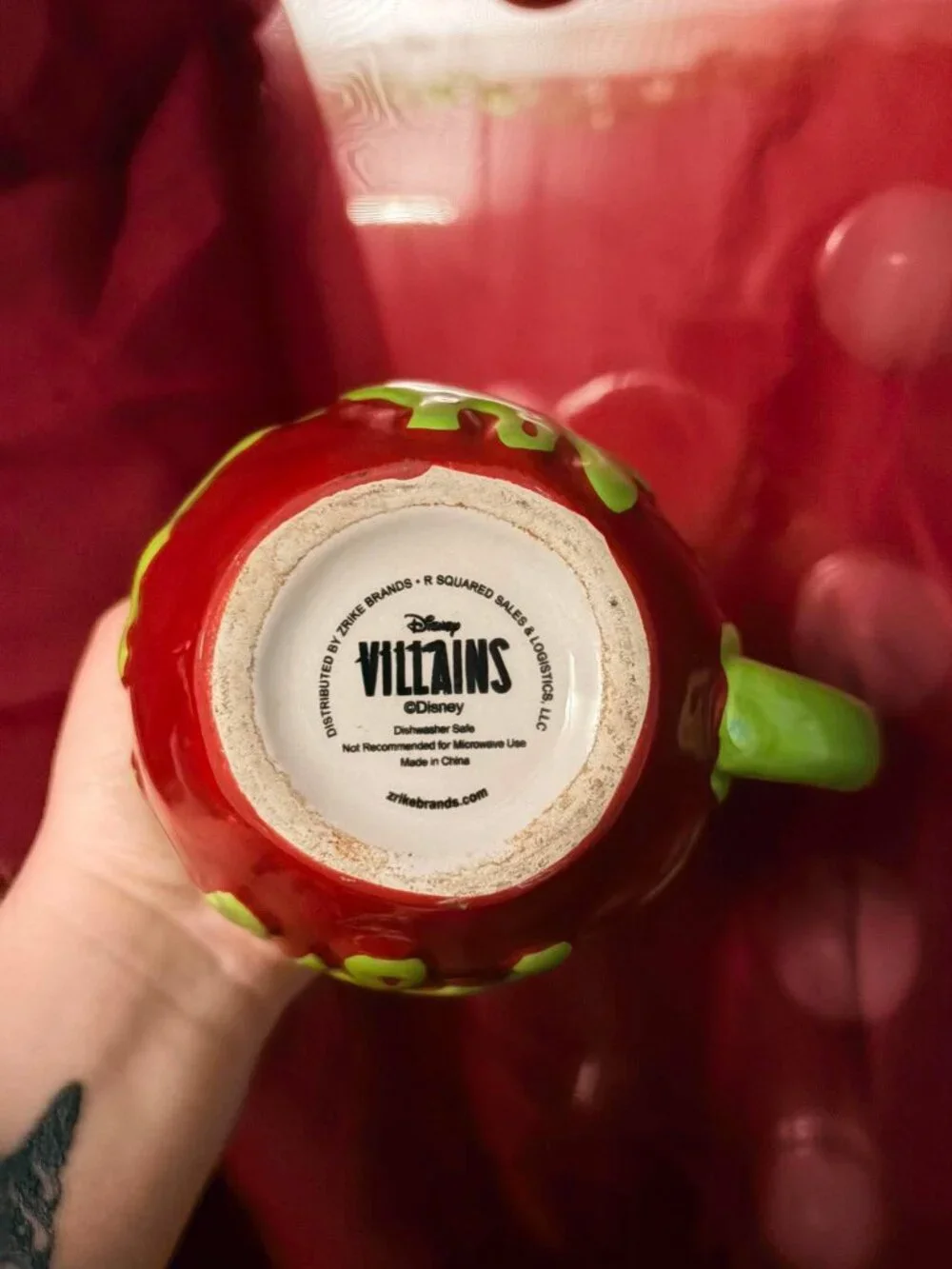 🍎 Disney Villains Poison Apple Mug | Zrike Brands | Poison Apple Snow White